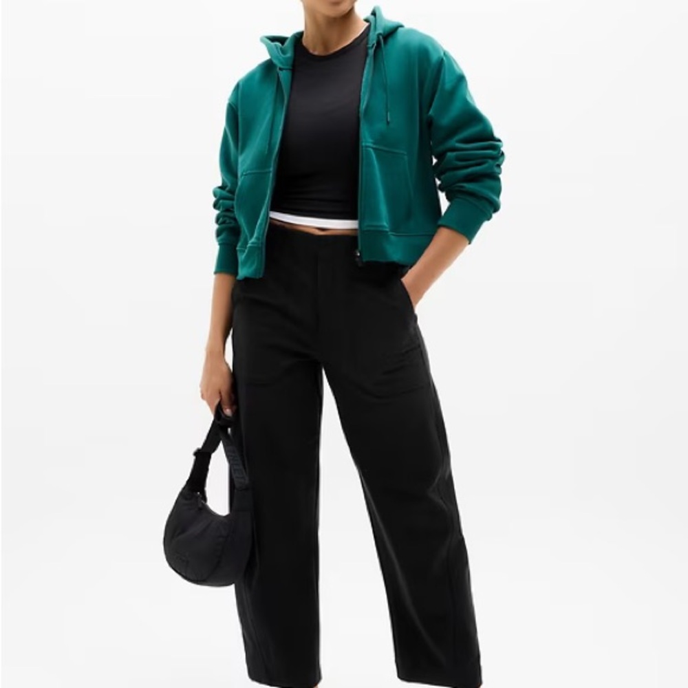 NWT-Athleta Black Skyline Utility Barrel Pant, Size 2 Petite